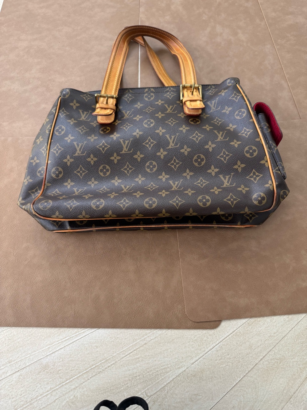 Louis Vuitton Monogram Messenger Bag in Brown with Tan Trim - Picture 2 of 5